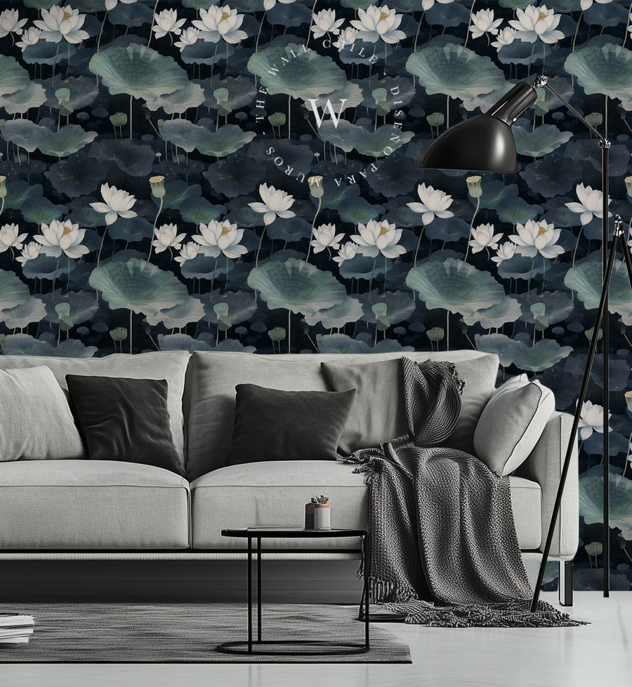 Lotus Noir