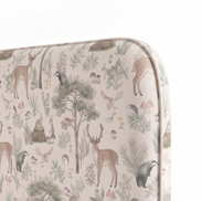 Respaldo de cama Fantastic Forest Beige — detalle de la tela