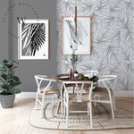 Papel Mural y Vinilico Autoadhesivo para muros de la marca The Wall, diseño de tendencia Black Moustera