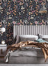 Papel Mural y Vinilico Autoadhesivo para muros de la marca The Wall, diseño de tendencia Dark Flowers