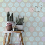 Papel Mural, Papel Pintado, Wallpaper, Mural, Empavonados, Vinilico Autoadhesivo para muros de la marca The Wall, diseño de tendencia Pastel Dots