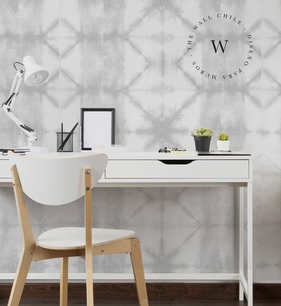 Papel Mural, Papel Pintado, Wallpaper, Mural, Empavonados, Vinilico Autoadhesivo para muros de la marca The Wall, diseño de tendencia Shibori Grey